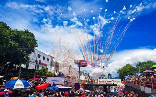San Salvador inaugura las Fiestas Agostinas 2023